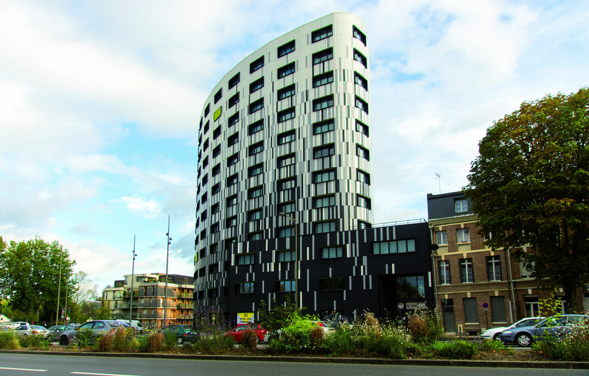 Appart'City Confort Amiens Gare Aparthotel Exterior photo